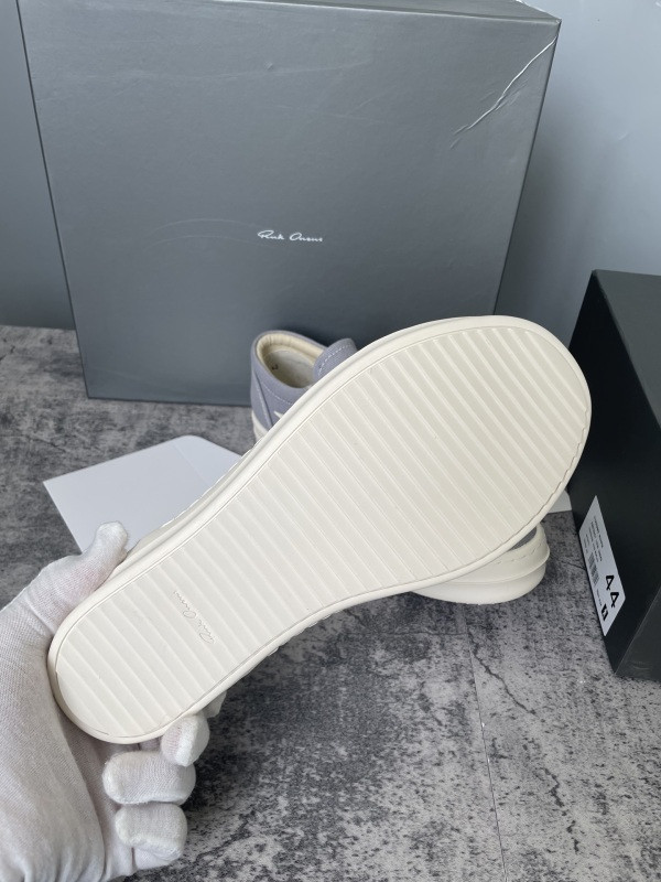 RO Sneakers