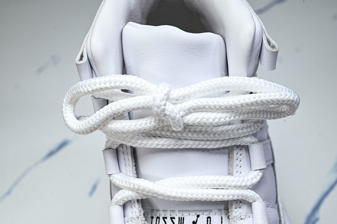 Comme Des Garçons x Air Jordan 11 "White" IV7639-100