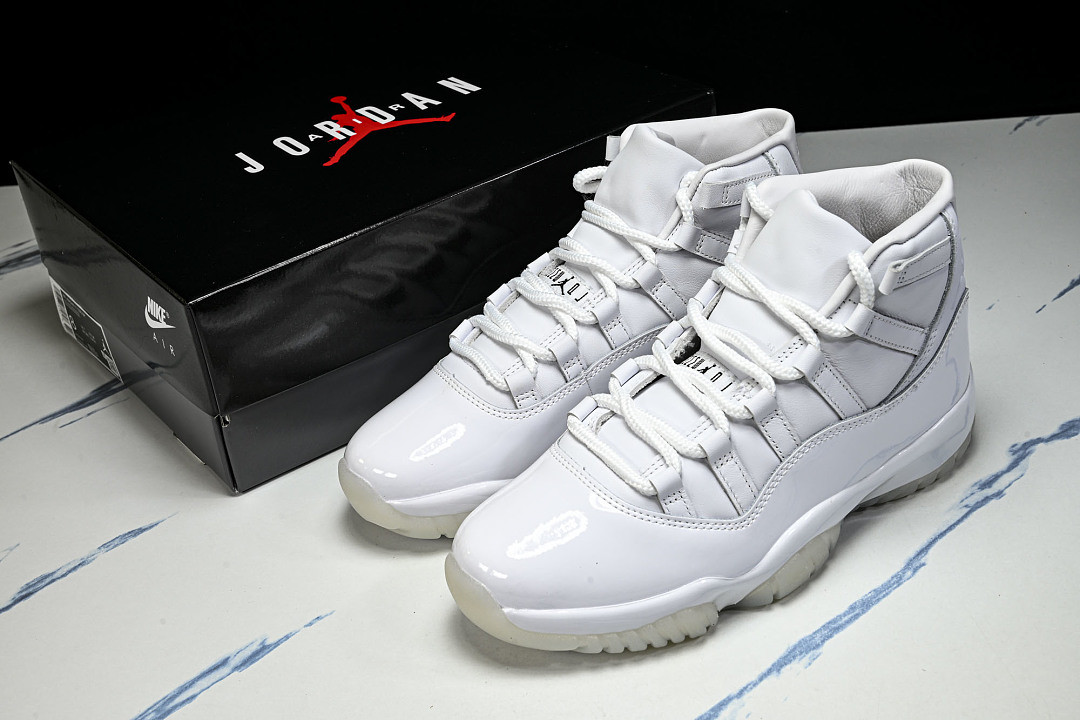 Comme Des Garçons x Air Jordan 11 "White" IV7639-100