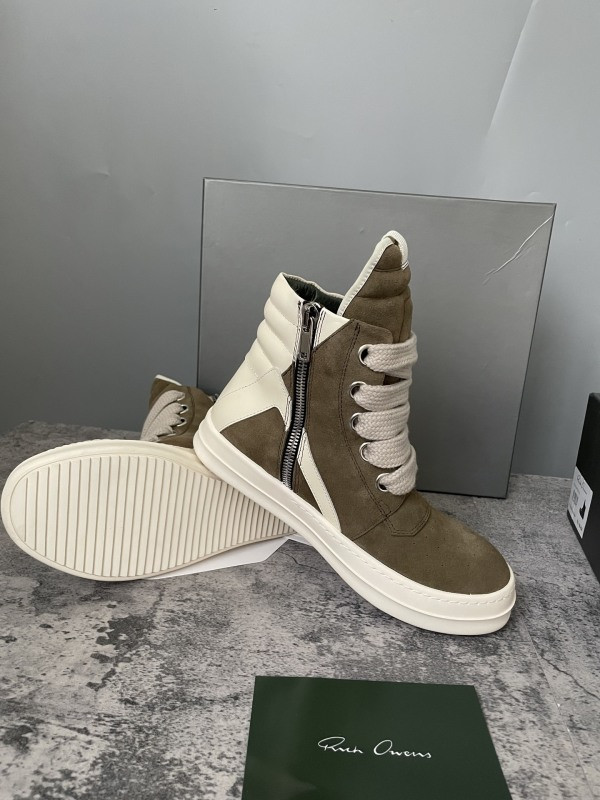 RO Sneakers