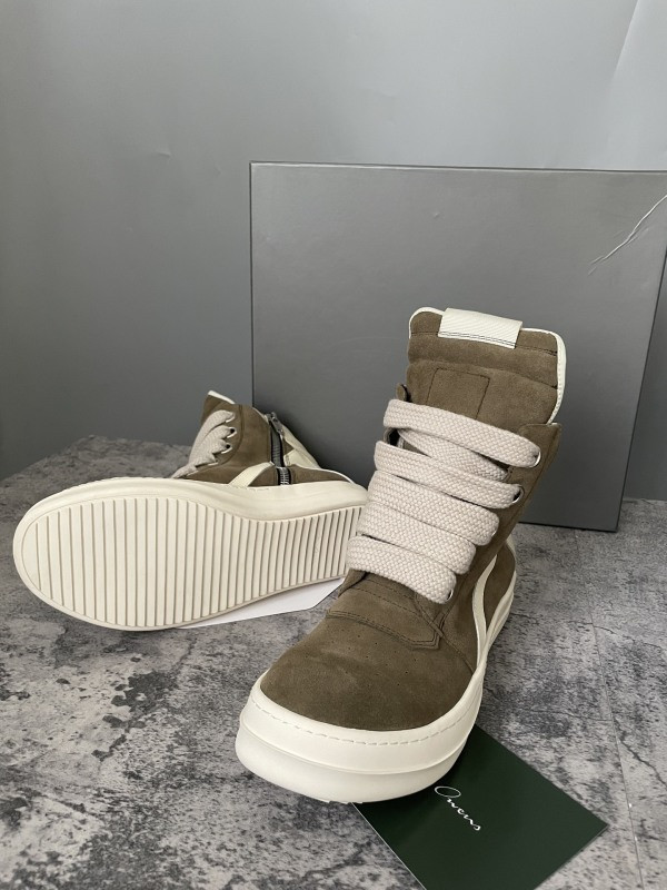RO Sneakers