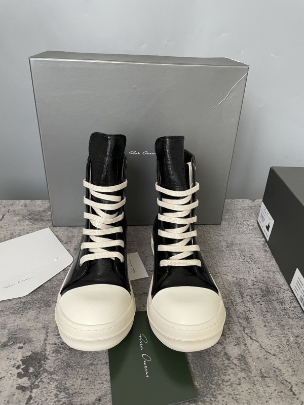 RO Sneakers