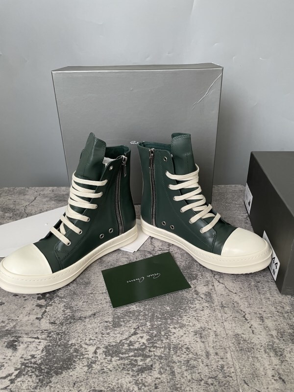 RO Sneakers