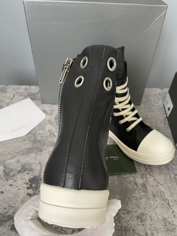 RO Sneakers