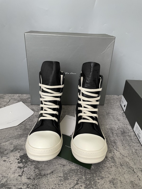 RO Sneakers