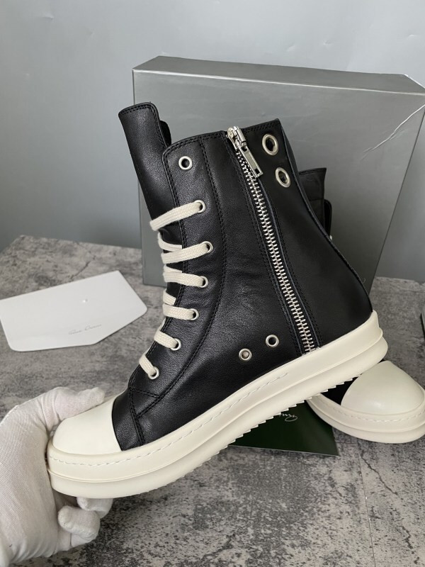 RO Sneakers