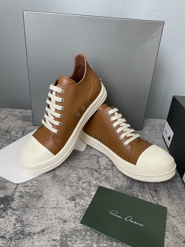 RO Sneakers