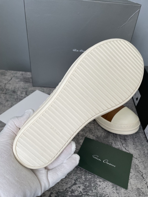 RO Sneakers