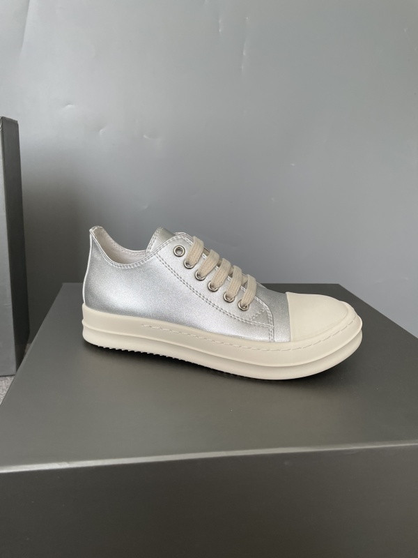 RO Sneakers