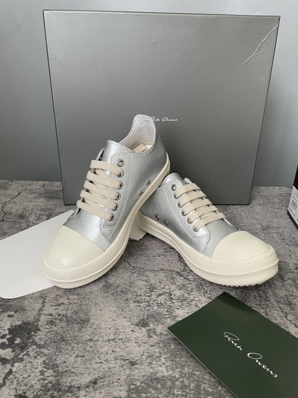 RO Sneakers