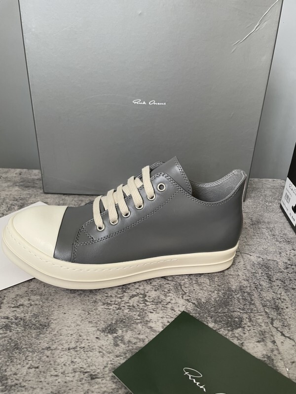 RO Sneakers