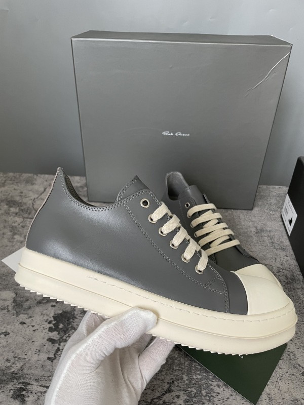RO Sneakers