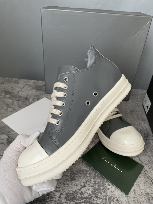 RO Sneakers