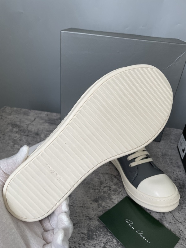 RO Sneakers
