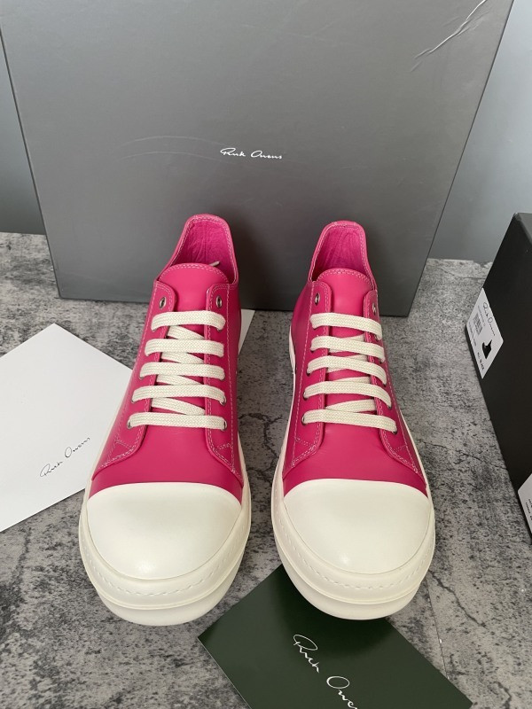RO Sneakers