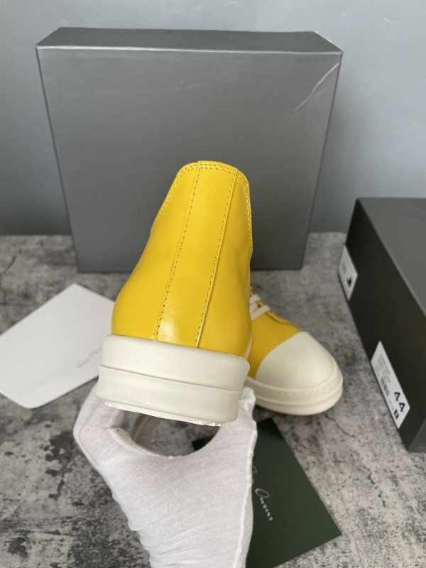 RO Sneakers