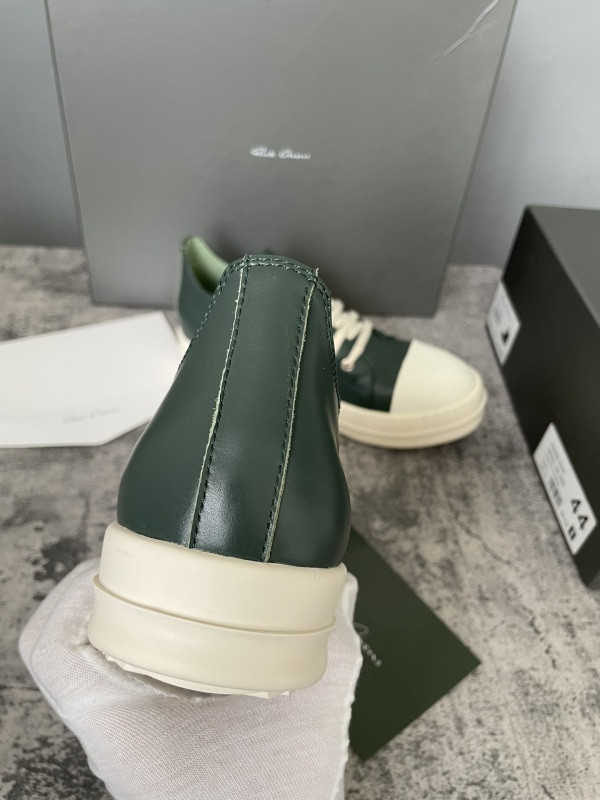 RO Sneakers