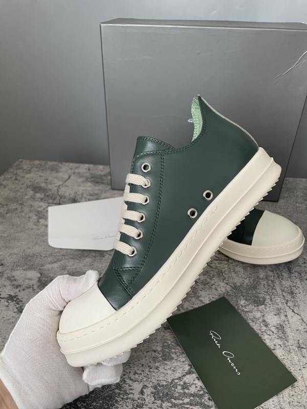 RO Sneakers