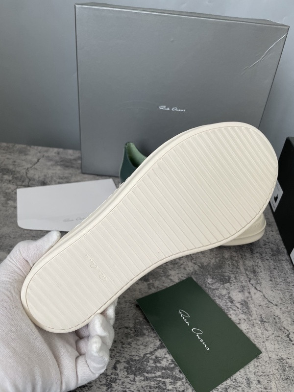 RO Sneakers