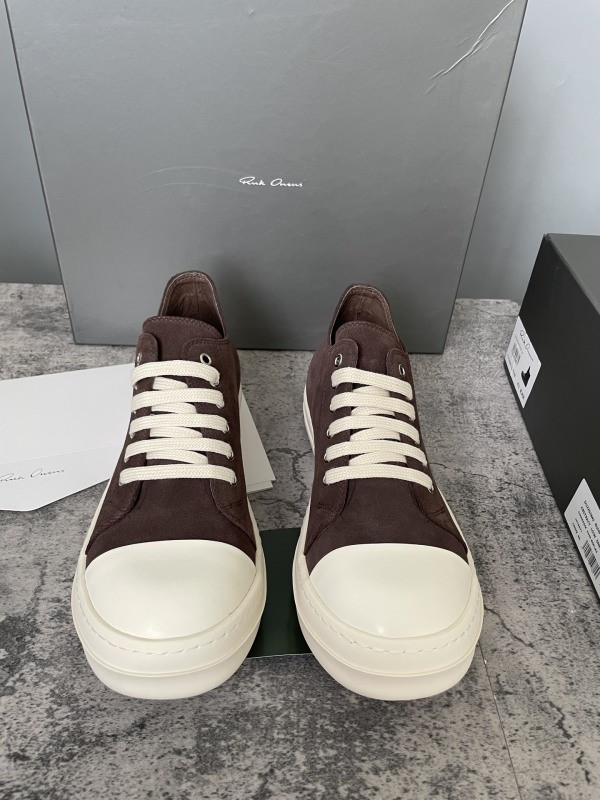 RO Sneakers
