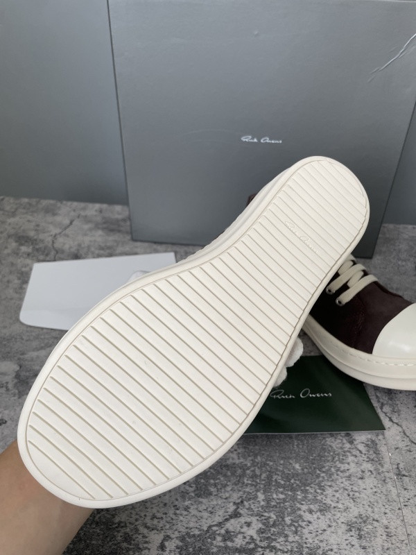 RO Sneakers