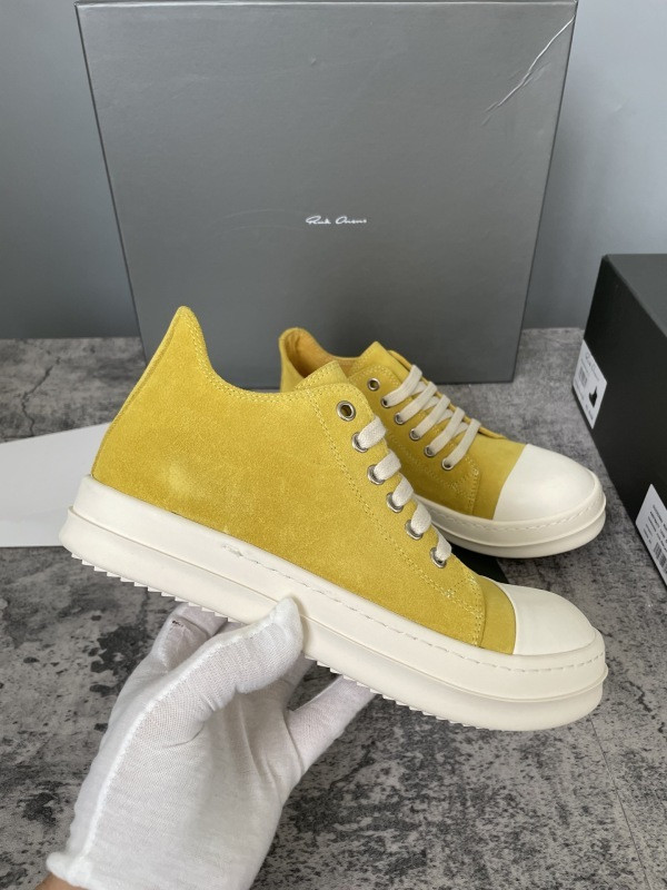 RO Sneakers