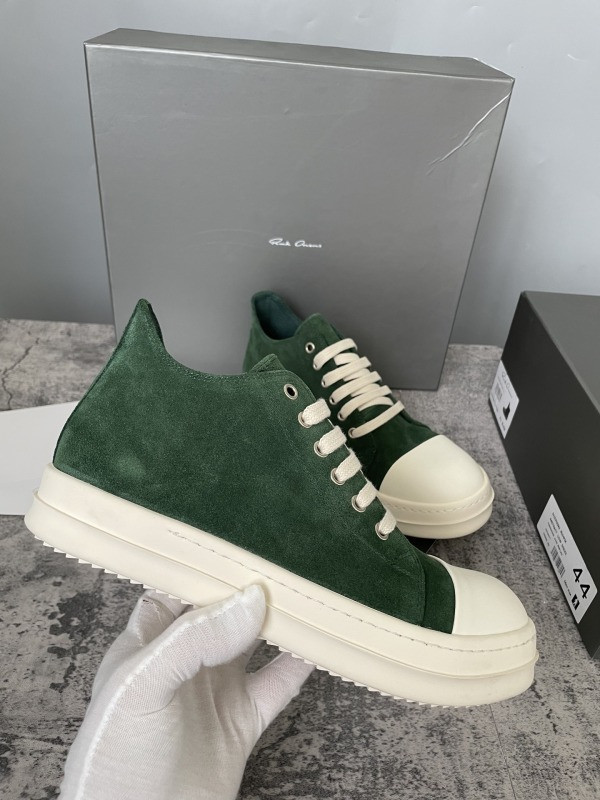 RO Sneakers