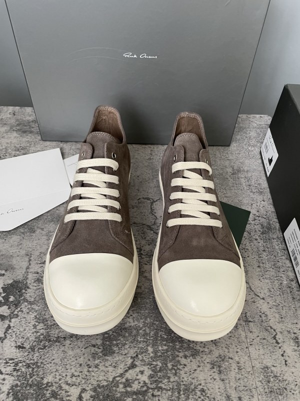 RO Sneakers