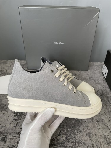 RO Sneakers