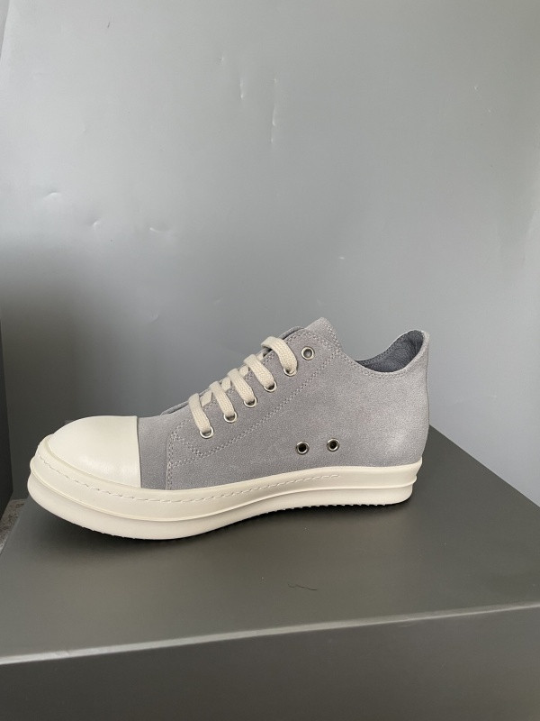 RO Sneakers