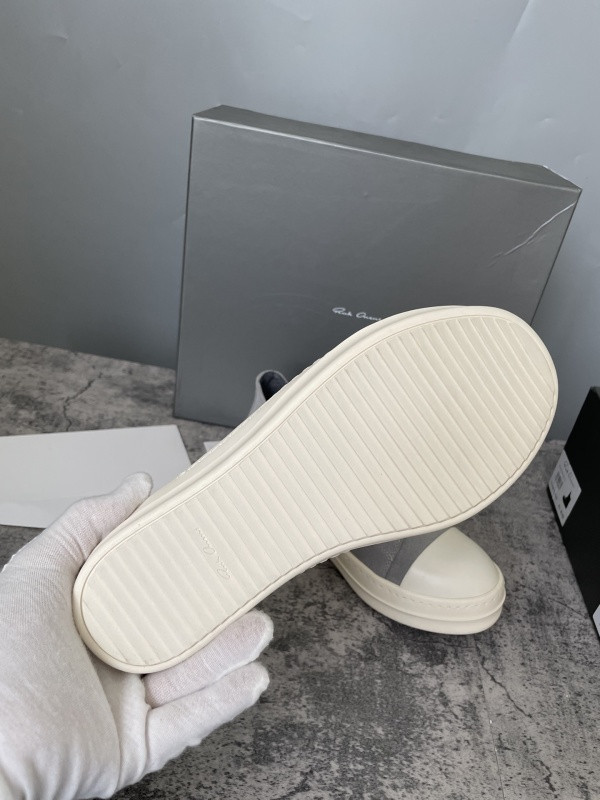 RO Sneakers