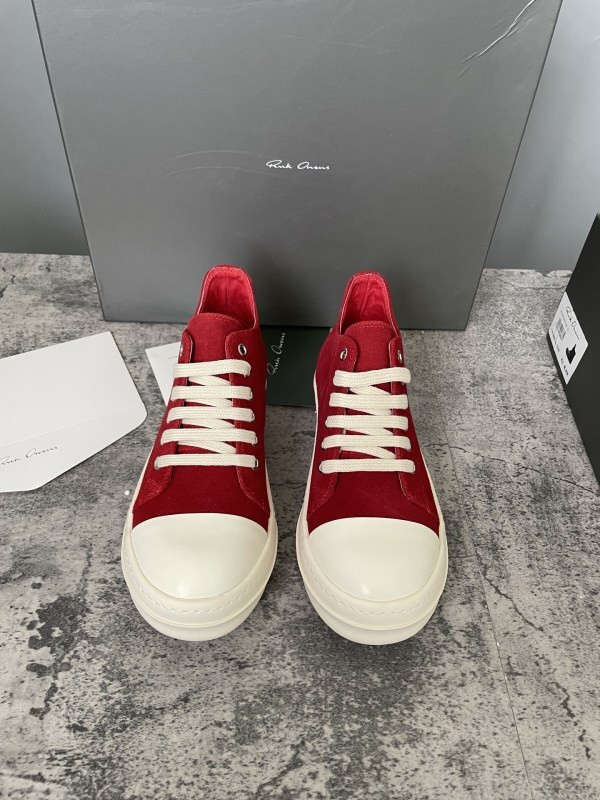 RO Sneakers