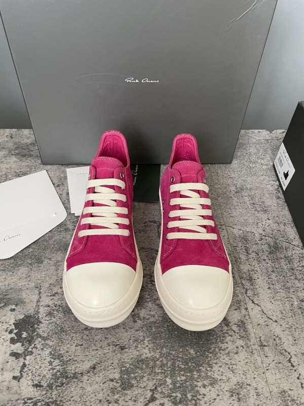 RO Sneakers