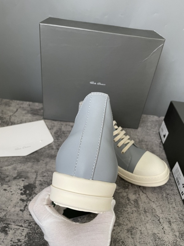 RO Sneakers