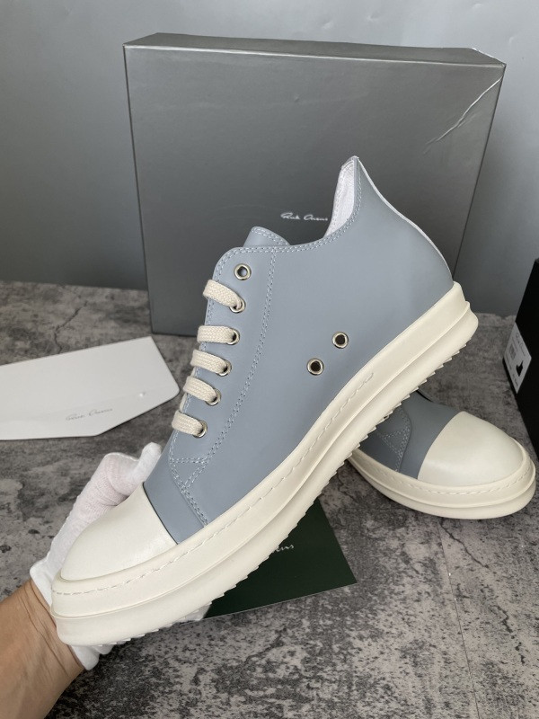 RO Sneakers