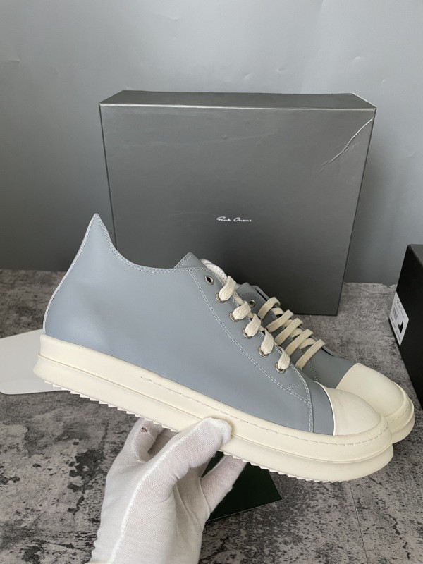 RO Sneakers