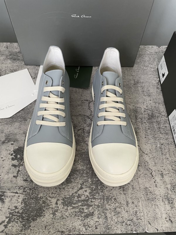 RO Sneakers