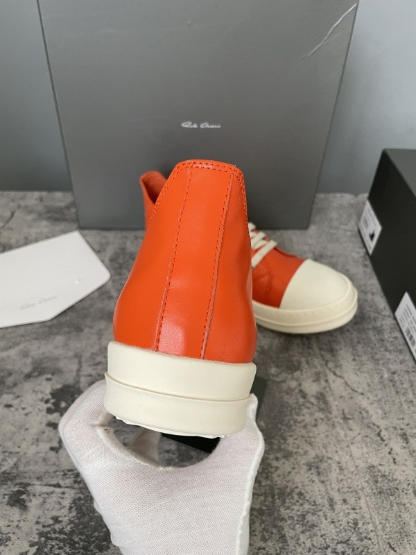 RO Sneakers