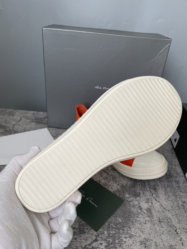 RO Sneakers