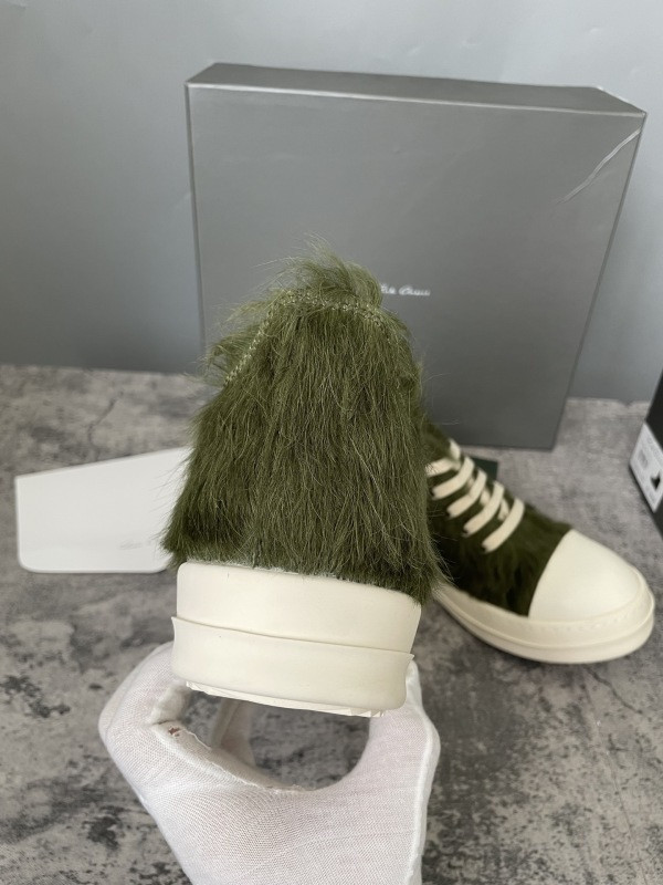 RO Sneakers