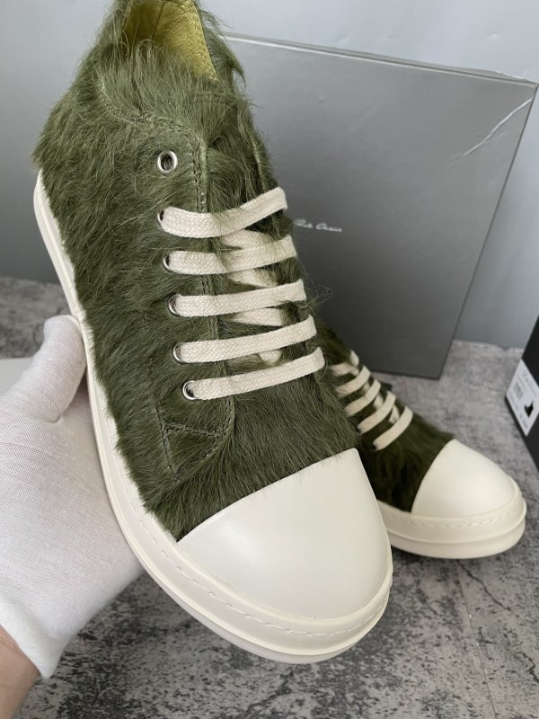 RO Sneakers