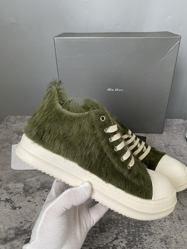 RO Sneakers