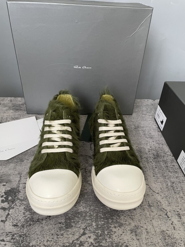 RO Sneakers