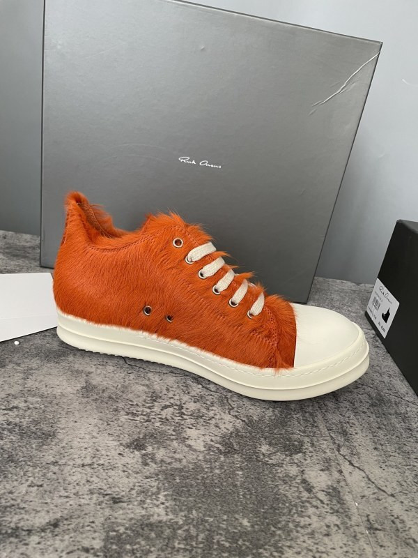 RO Sneakers