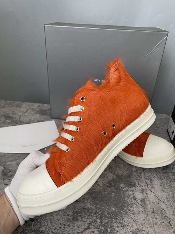 RO Sneakers