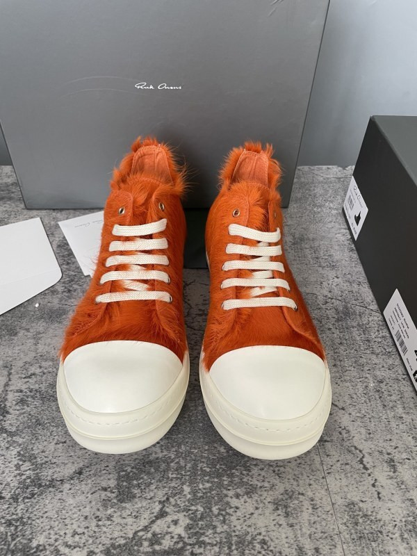 RO Sneakers