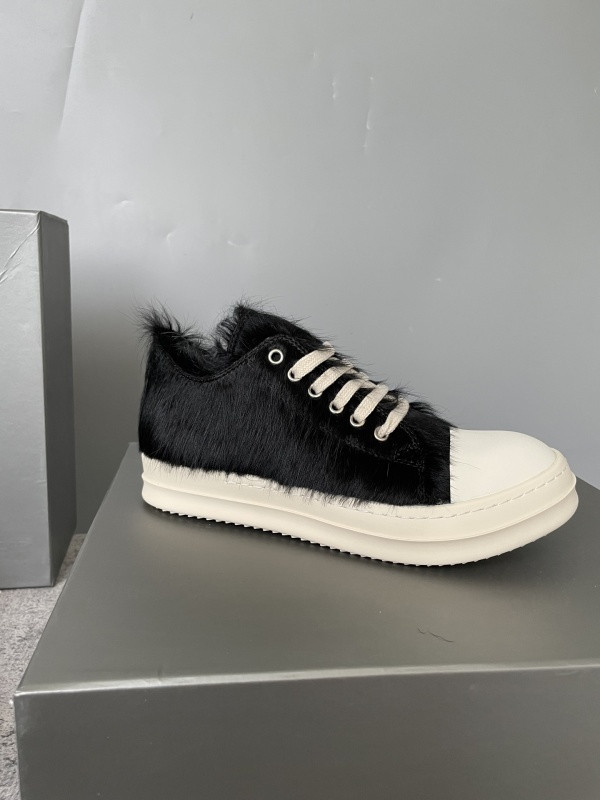 RO Sneakers