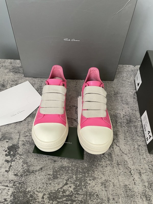RO Sneakers