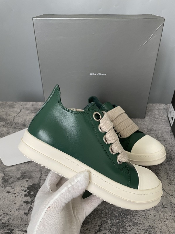 RO Sneakers