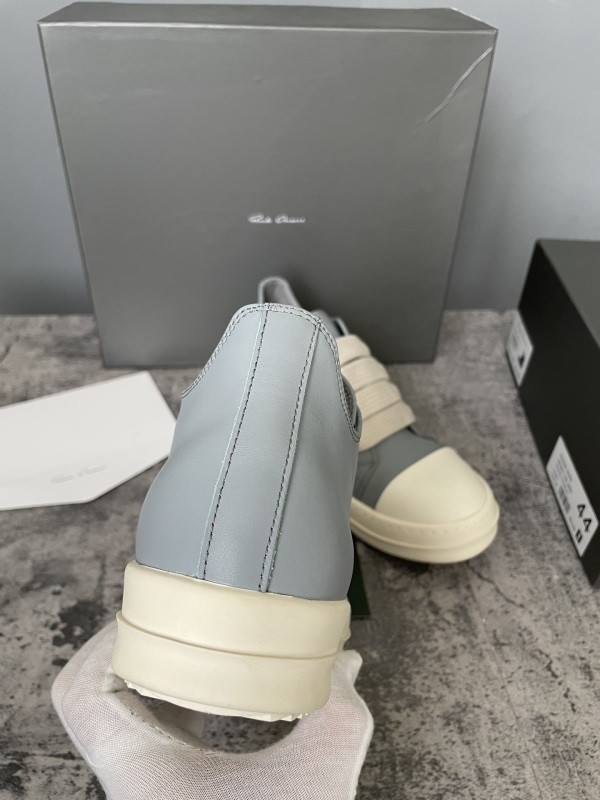 RO Sneakers